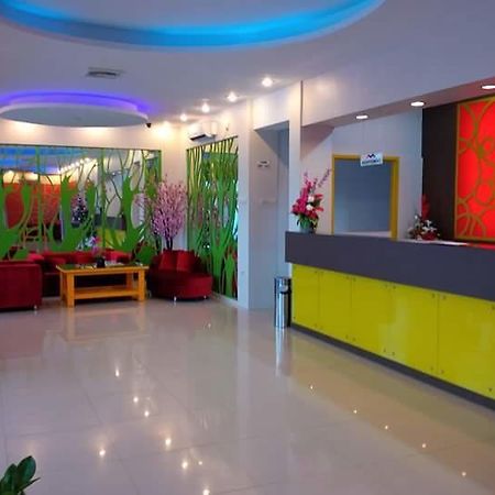 Wisma Asiatique Hotel Pekanbaru Eksteriør billede